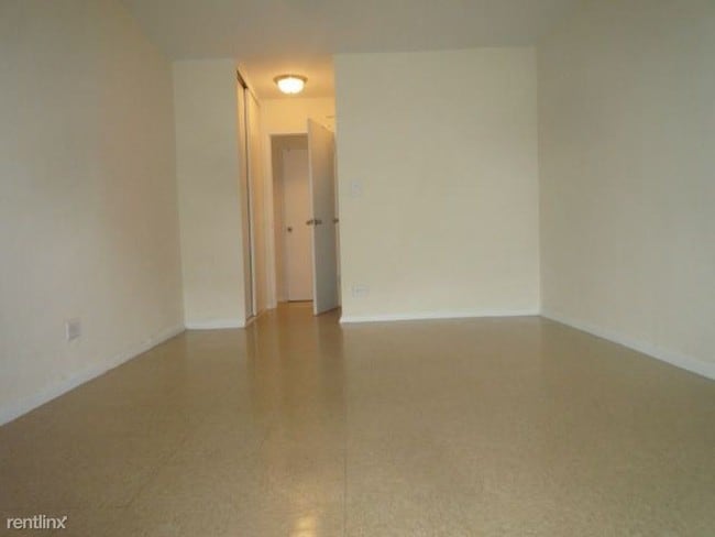 Building Photo - 9830 57th Ave