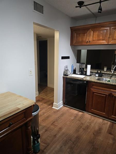 Foto principal - 3150 NW 42nd Ave