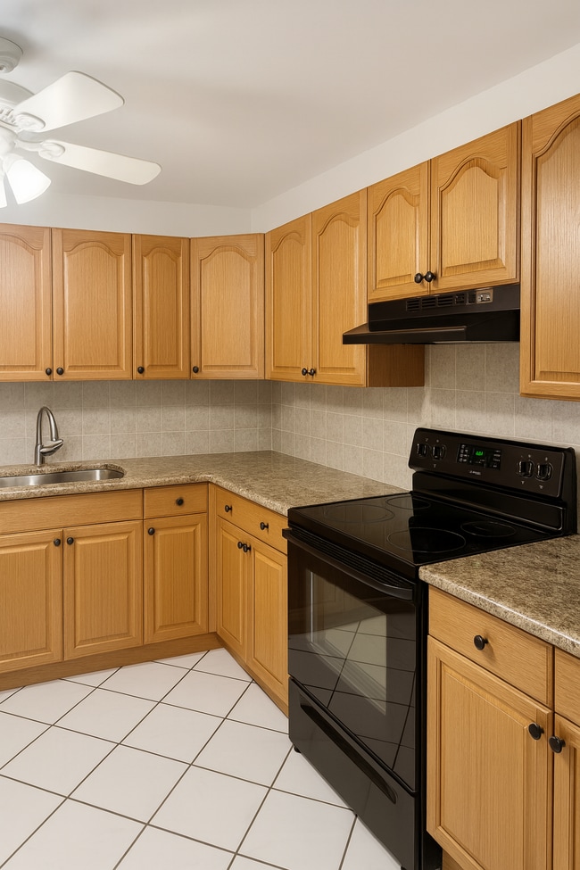 Kitchen - 4160 Inverrary Dr