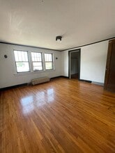 Building Photo - 1003 8th St S