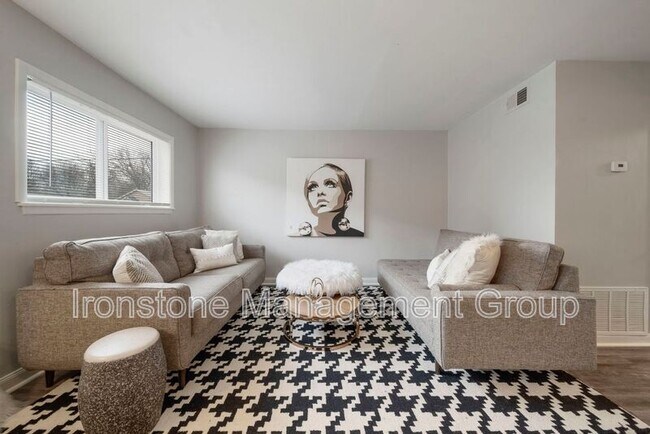 Foto del edificio - 3640 S Indianapolis Ave