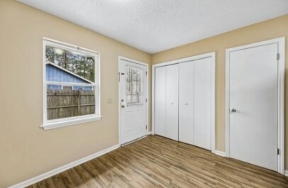 Foto del edificio - 106 Clarks Bluff Rd
