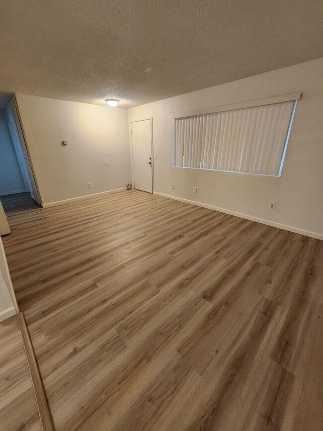 Foto del edificio - L77700