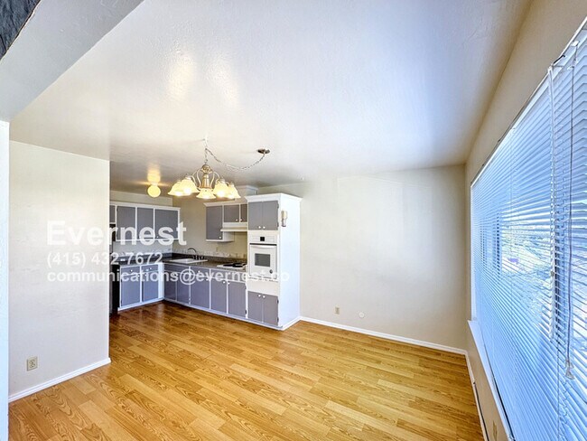Foto del edificio - Spacious 2-Bed, 2-Bath Single-Family Home ...
