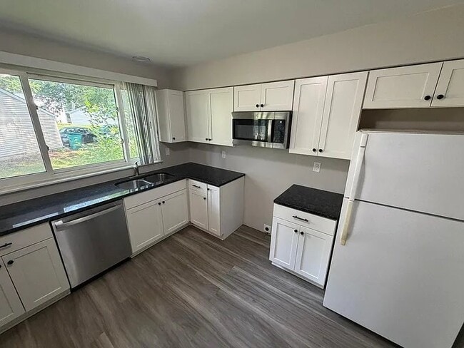 Building Photo - 3781 Cherry Hill Ct