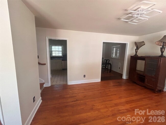 Building Photo - 1616 Weststone Dr