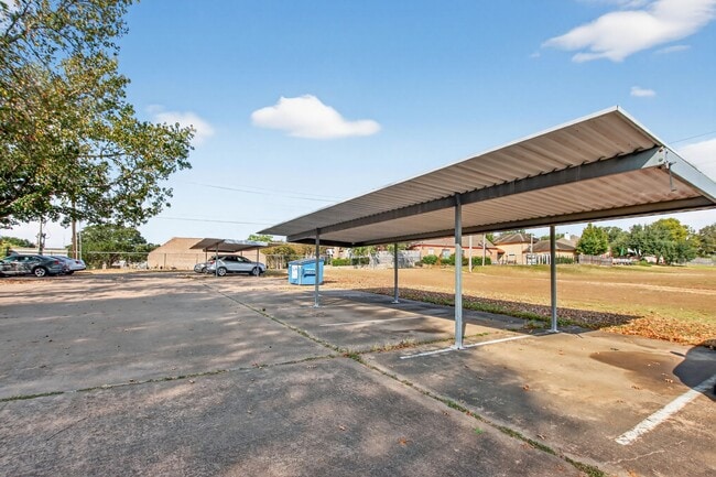 Building Photo - Stone Hill