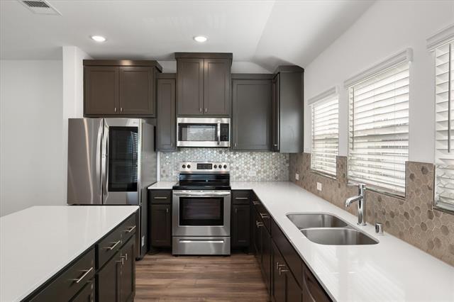 Foto del edificio - 4700 Haltom Rd