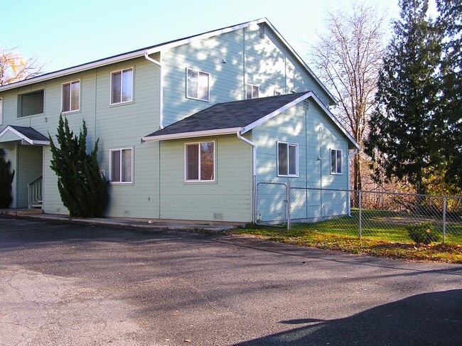 Building Photo - 240 5th St NE