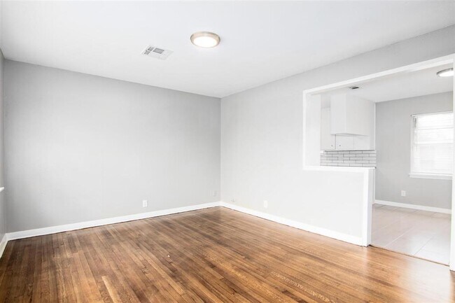 Building Photo - 12313 Palmbeach St