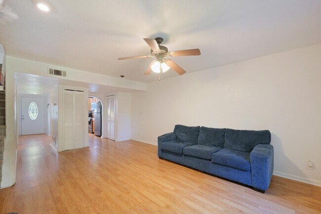 Foto del edificio - 2507 Hidden Cove Ct