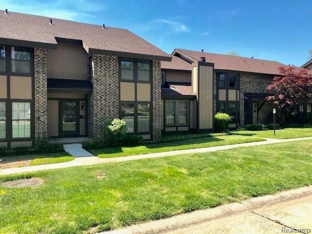 Primary Photo - 25272 Maplebrooke Dr