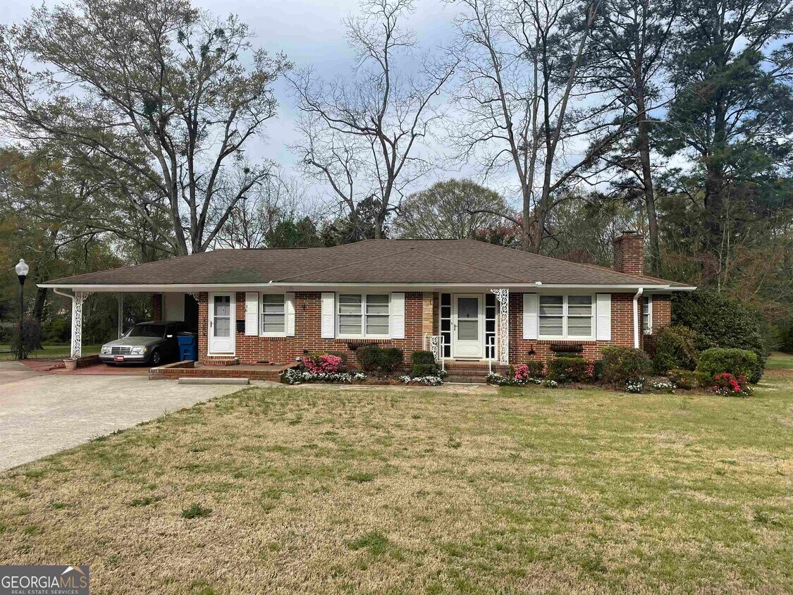 36 Lowe St, McDonough, GA 30253 House Rental in McDonough, GA