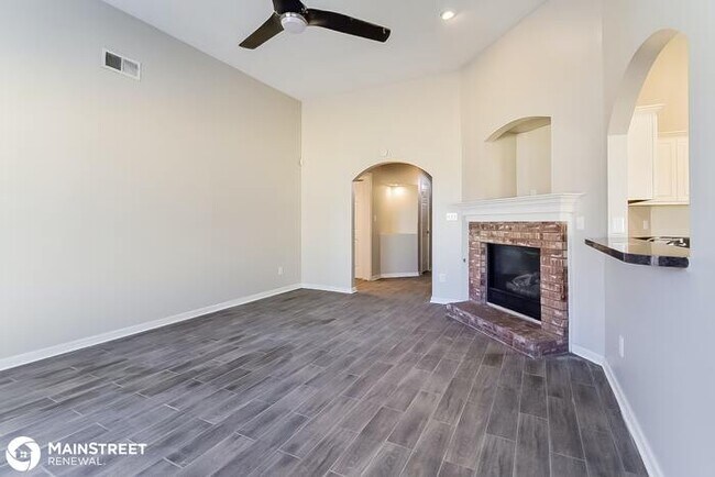 Foto del edificio - 7082 PARKBROOK LN, Cordova, TN 38018