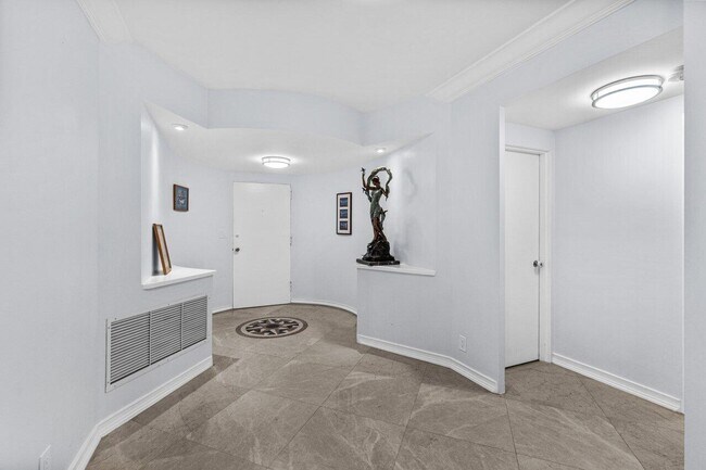 Building Photo - 3475 S Ocean Blvd