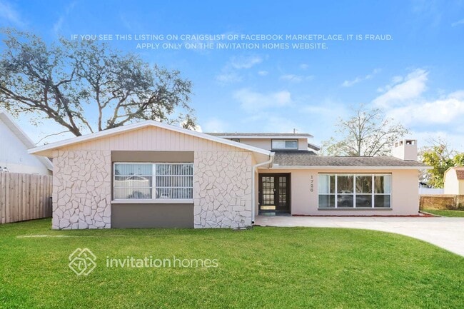 Building Photo - 1728 Catherine Dr