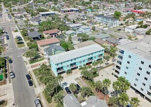 Building Photo - 129-111 11th Ave N