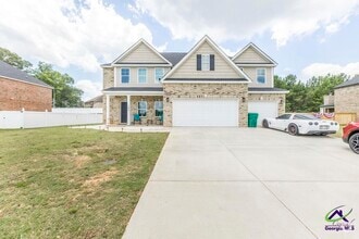 Building Photo - 244 Oakley Ct