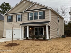 Building Photo - 4561 Sandstone Dr