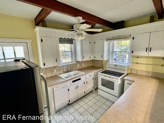 Foto del edificio - 3 br, 2 bath House - 2115 Belvedere Avenue