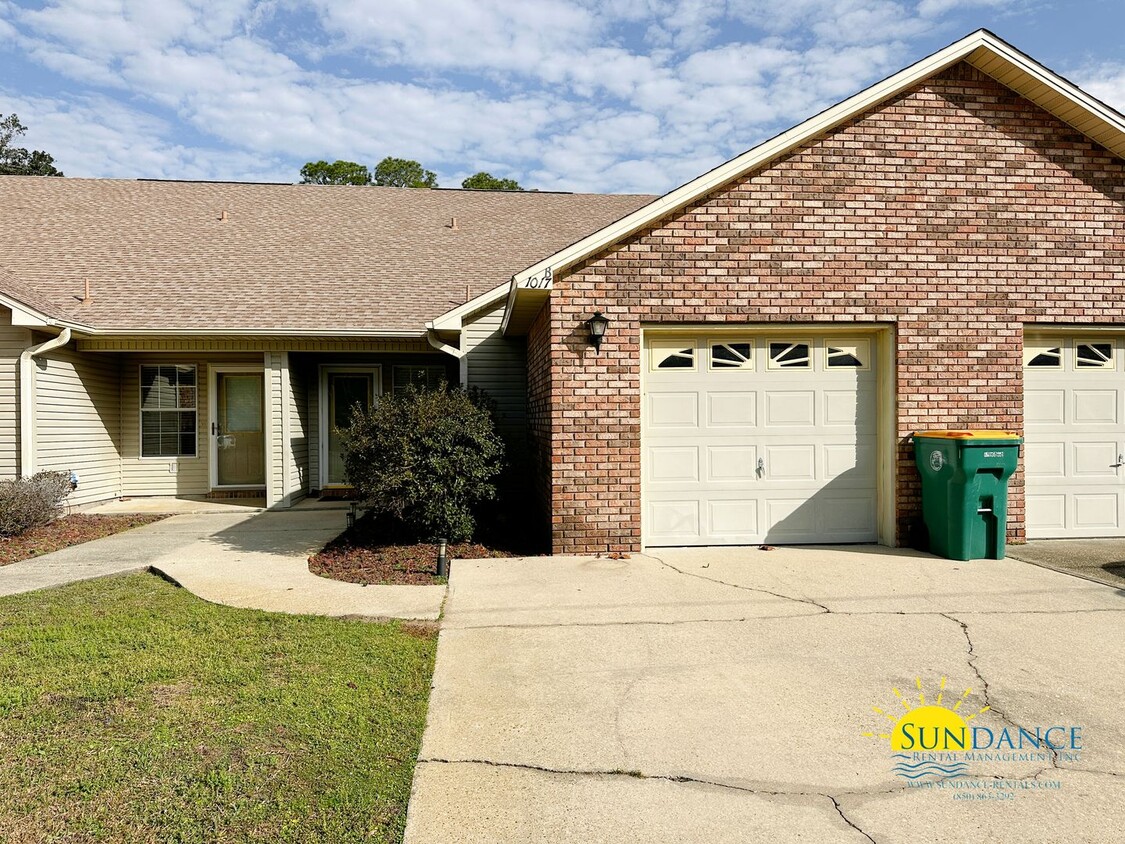 Foto principal - Spacious 3-Bedroom Home in Fort Walton Bea...