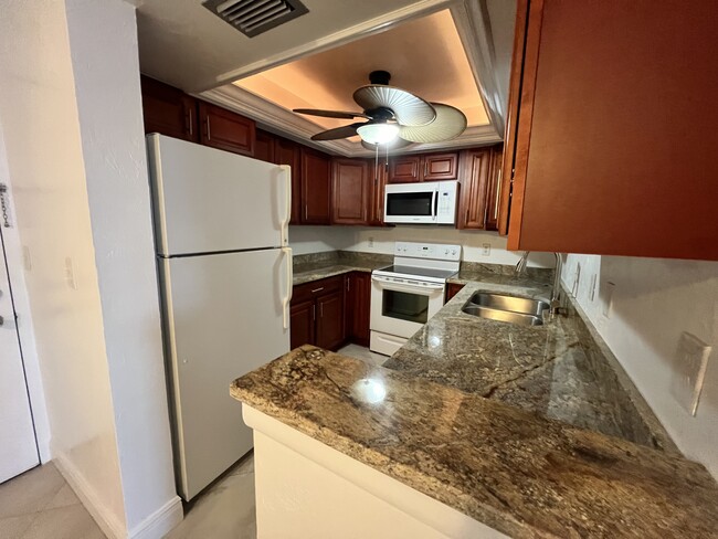 Foto del edificio - 3490 N Key Dr