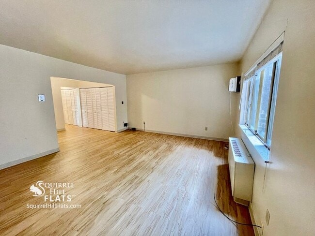 Foto del edificio - 6350 Forward Ave