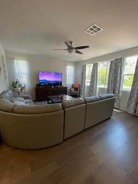 Foto del edificio - 24259 Dawn Rd