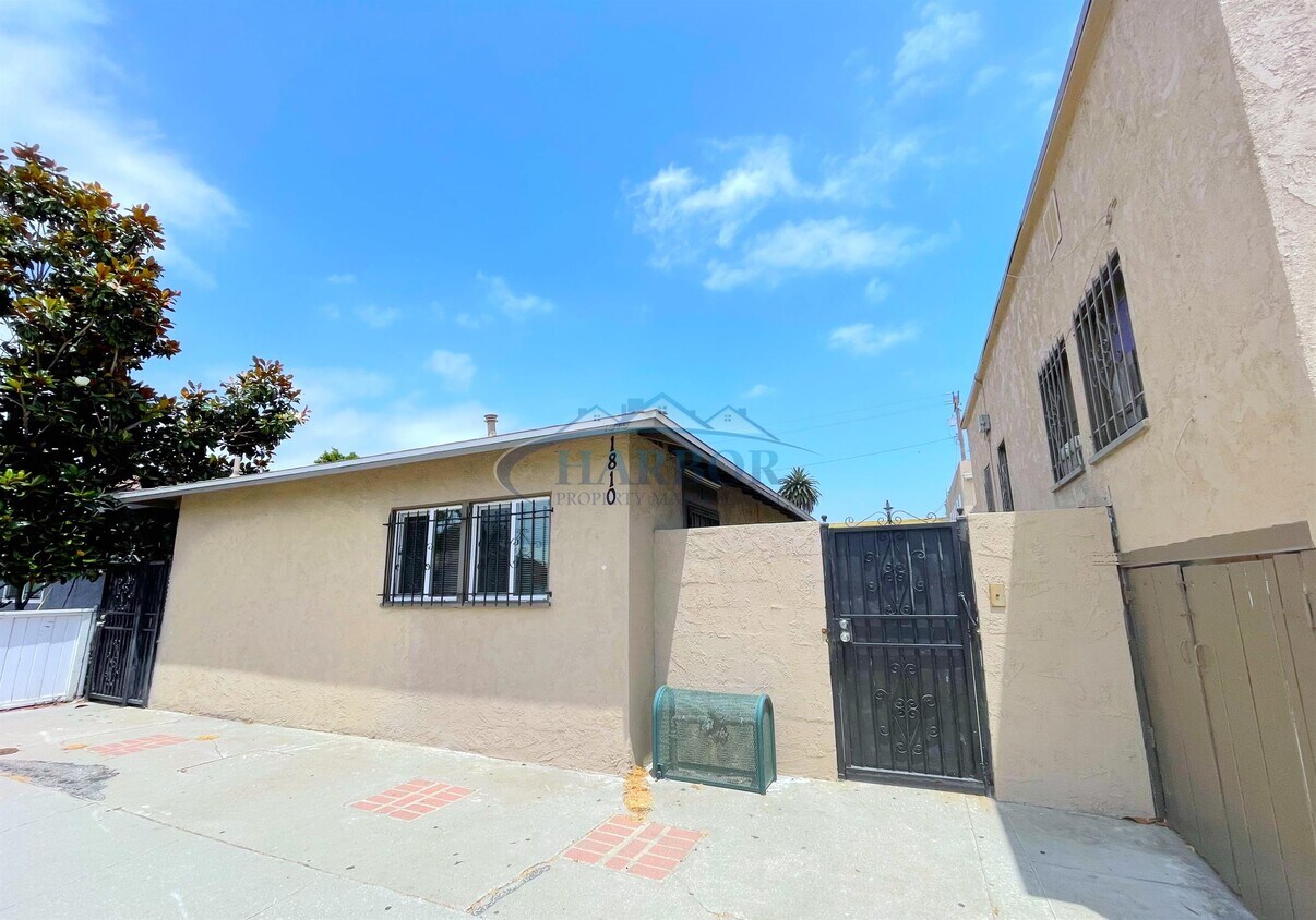 Primary Photo - 1810 Oregon Ave