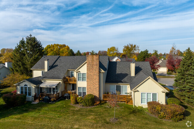 Building Photo - Country Club Village of Northville Condos