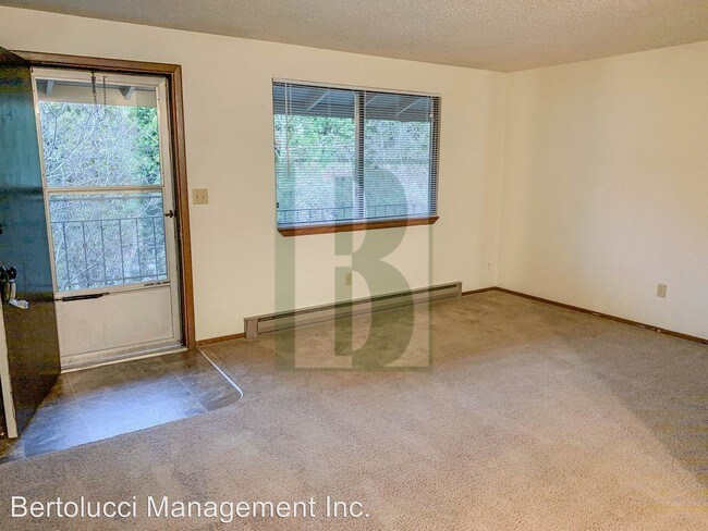Foto del edificio - 4798 Skyline Rd S