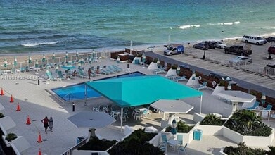 Building Photo - 3140 S Ocean Dr