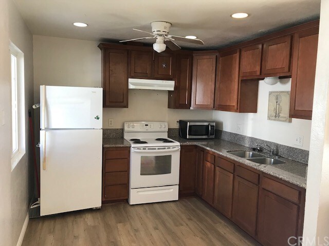 Foto del edificio - 2258 Pamela Ln