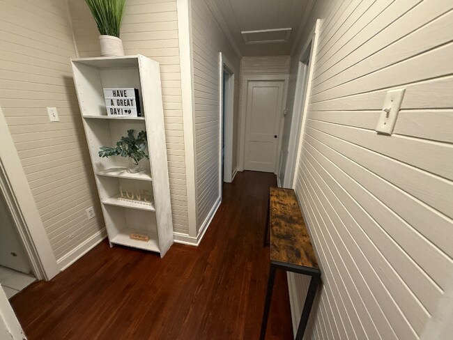 Foto del edificio - 1754 Poplar St