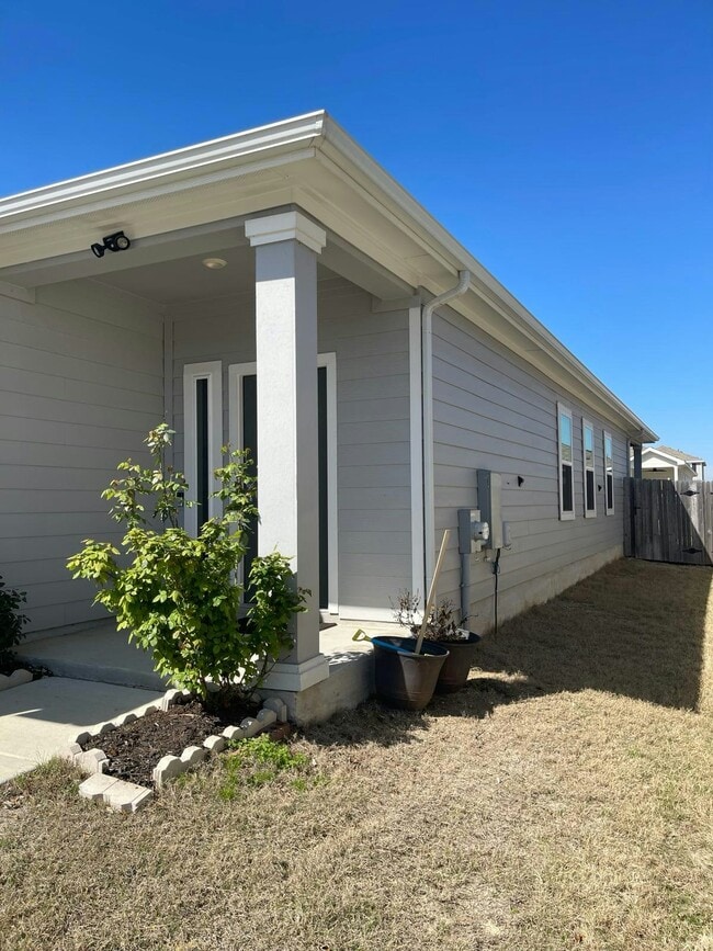 Building Photo - 19304 Cloudy Bay Dr