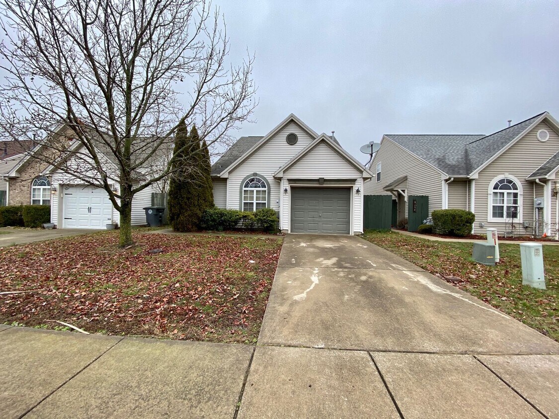 Primary Photo - Eastside Evansville!!