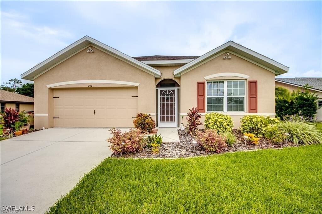 Foto principal - 2301 SW 38th Terrace