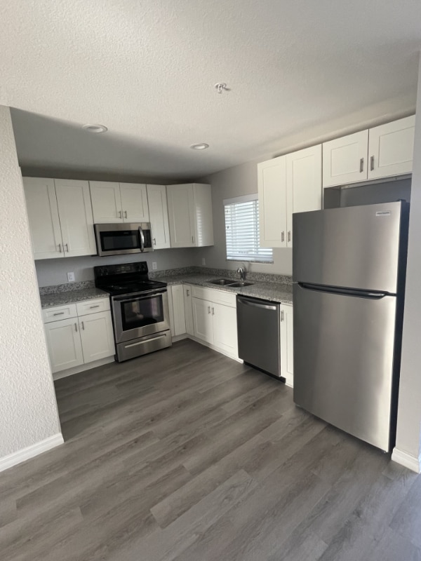 Building Photo - 1935 Ave O SW