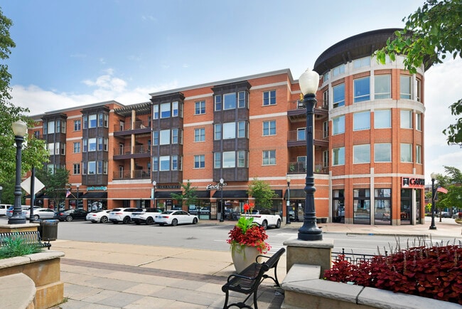 Building Photo - 945 Burlington Ave