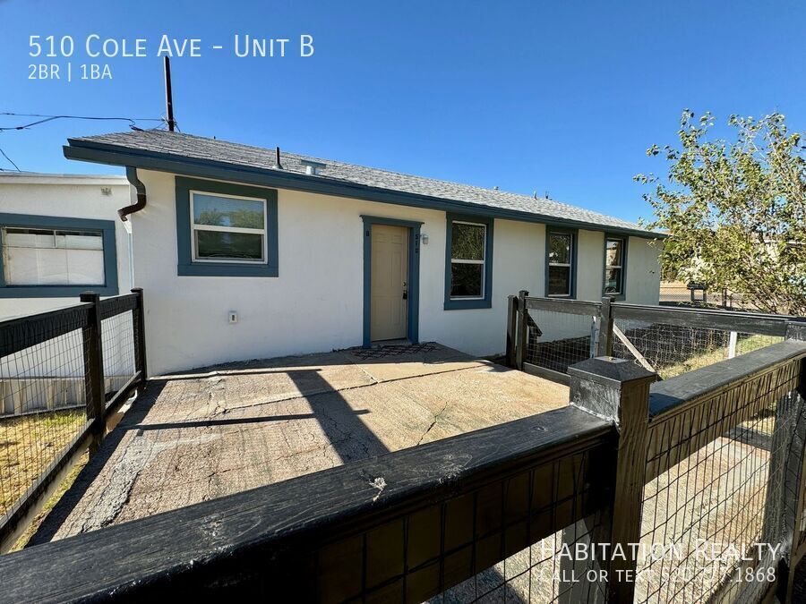 Foto principal - Beautifully Renovated 2bd/1ba Home at the ...