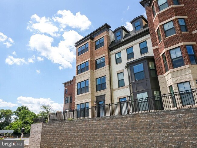 Foto del edificio - 119 Market Square NW