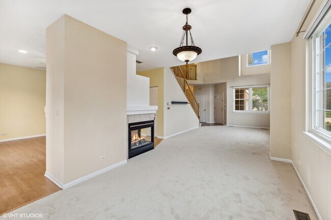 Building Photo - 2576 Camberley Cir