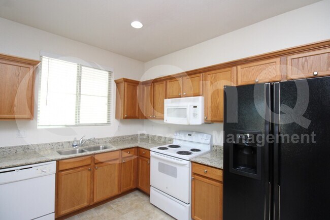 Foto del edificio - 2614 N 73rd Dr