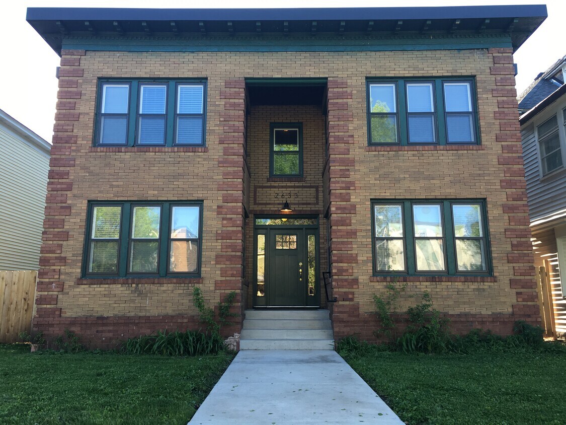 Front Entrance - 2633 Pillsbury Ave S