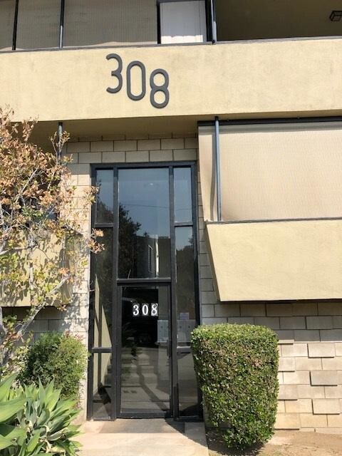 Primary Photo - 308 Raymondale Dr