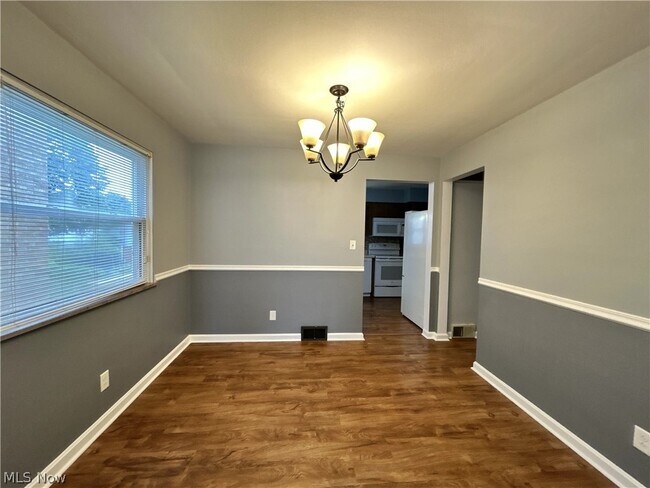 Foto del edificio - 925 Oxford Blvd