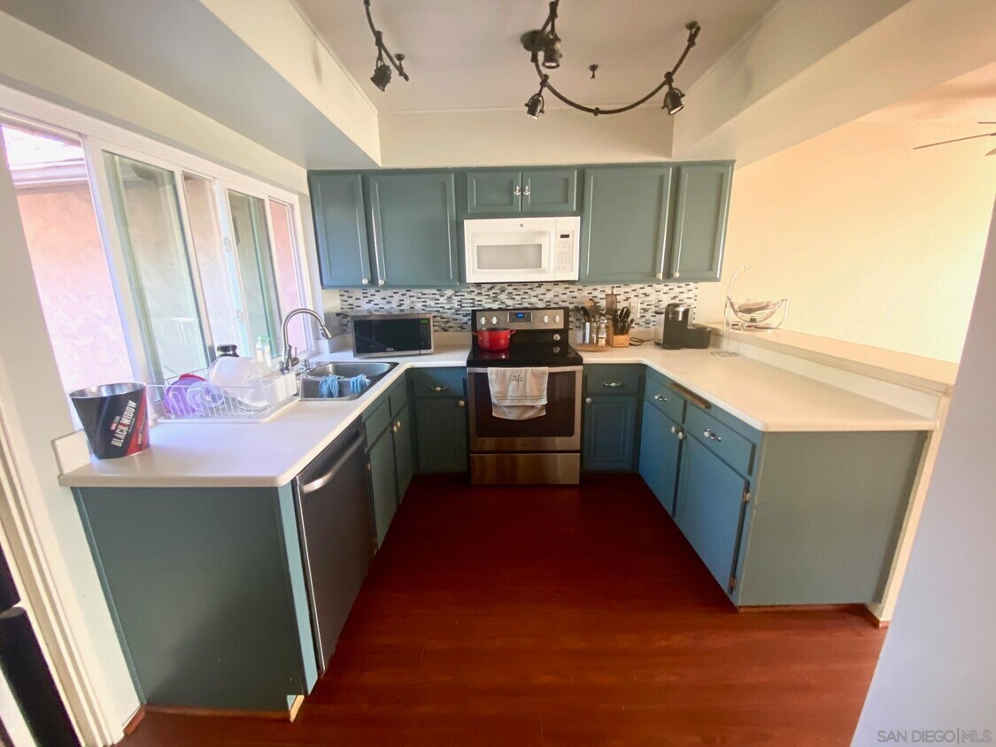 600 Sheffield Ct Unit 30, Chula Vista, CA 91910 Condo for Rent in