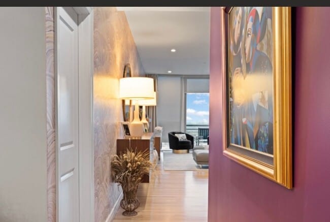 Foto del edificio - Centerpointe- Urban luxury living!!