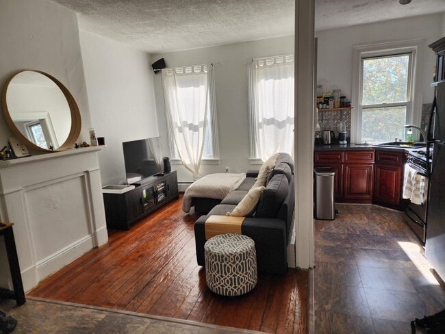 Building Photo - 337 Pavonia Ave