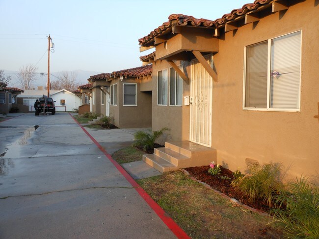 Building Photo - 25660 Base Line St